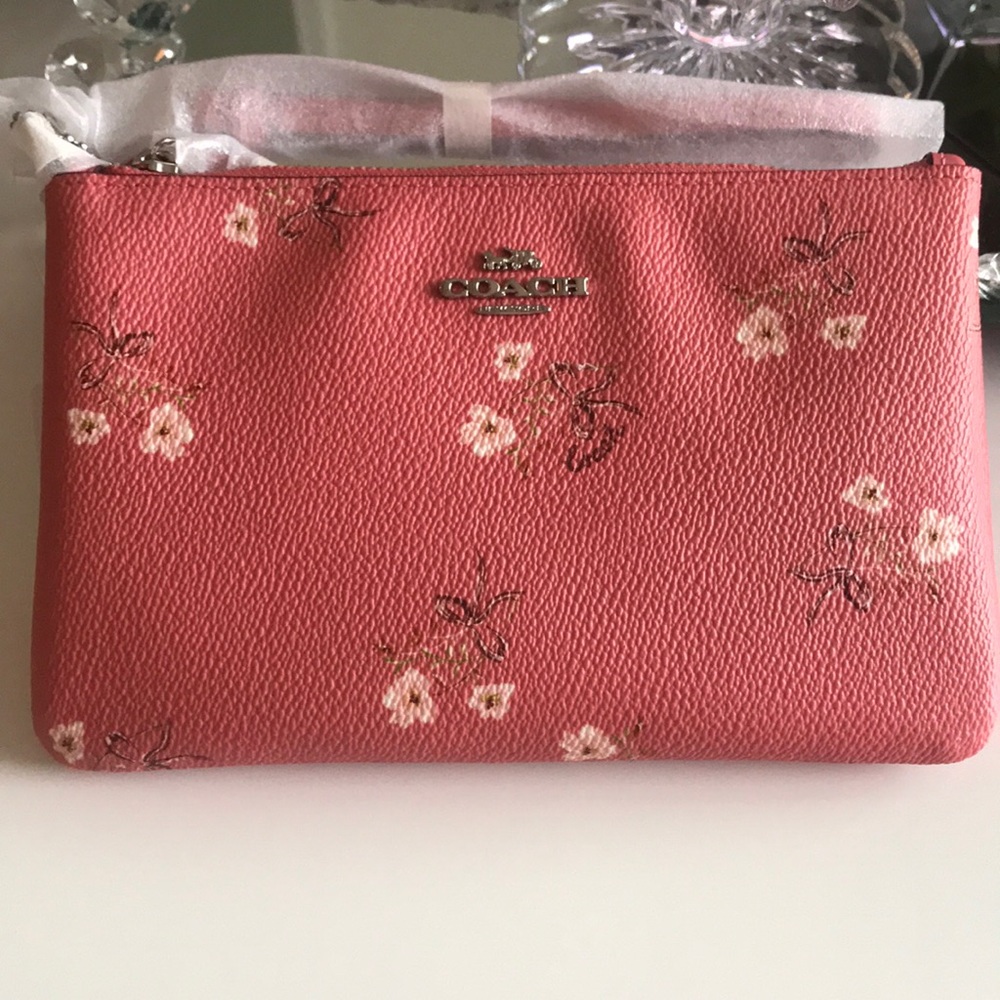Coach 🌼❌SOLD❌